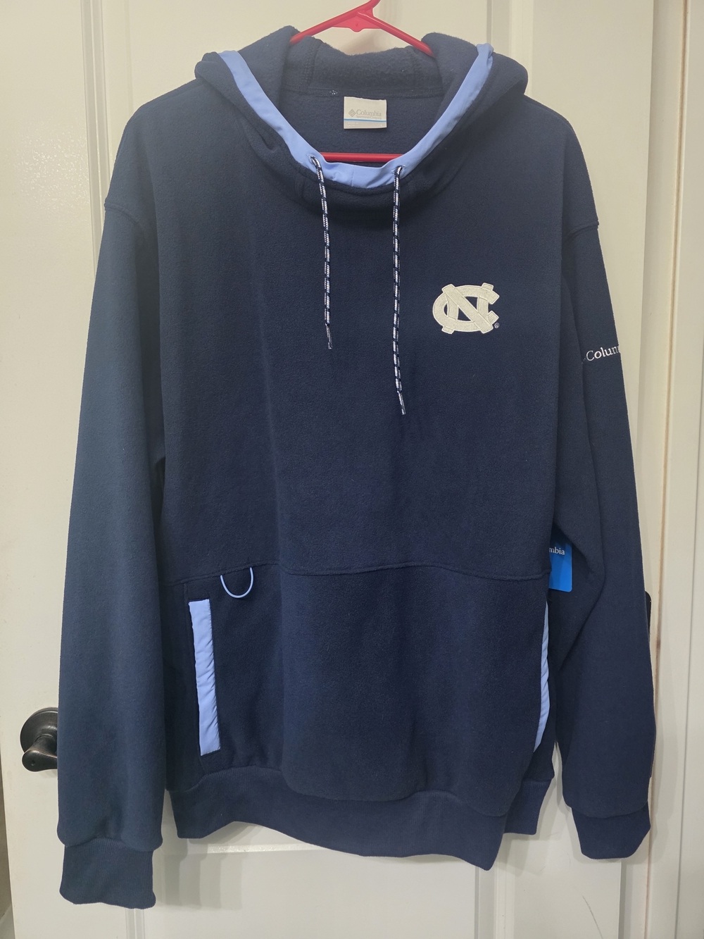 Columbia Men's Navy North Carolina Tar Heels Hooded Pullover